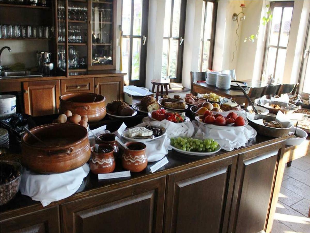 Oikoperiigitis Hotel Kerkíni Zewnętrze zdjęcie