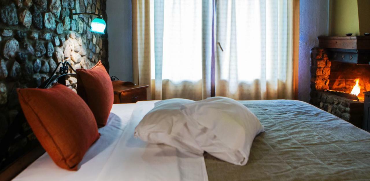 Oikoperiigitis Hotel Kerkíni Zewnętrze zdjęcie